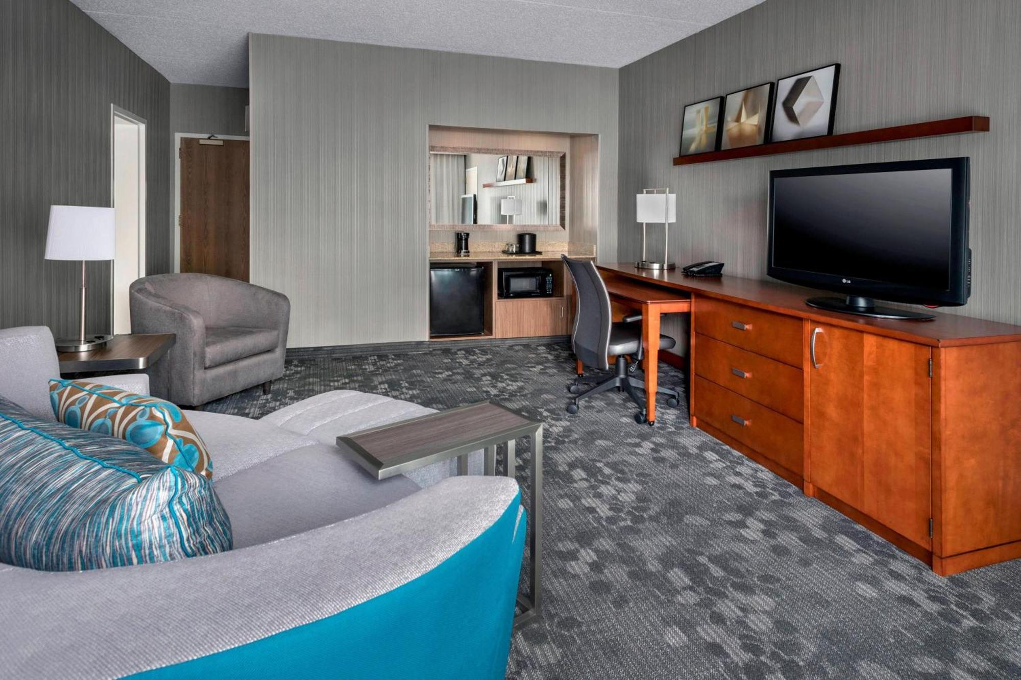 Hotel Courtyard Newark Liberty International Airport Esterno foto