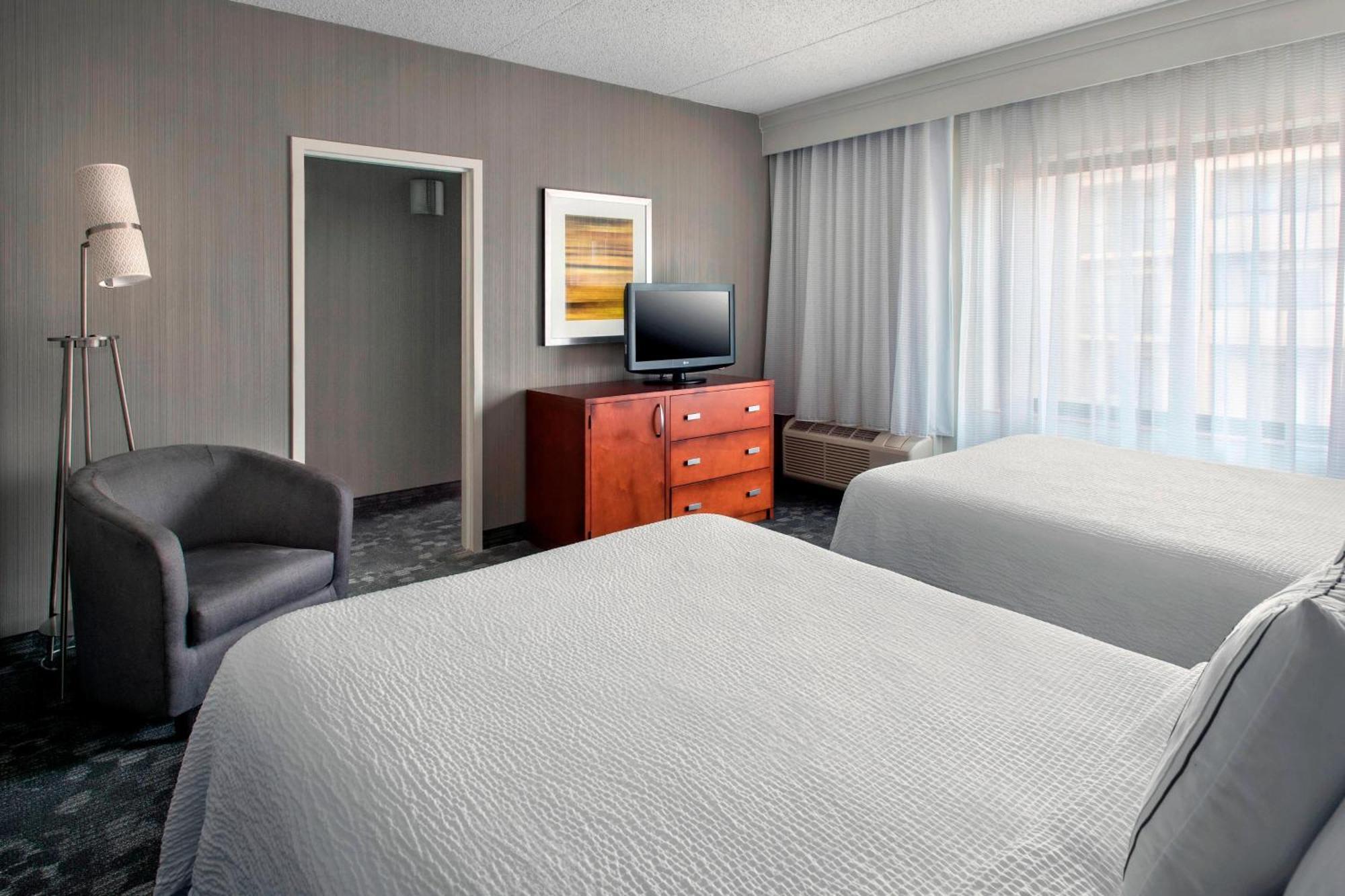 Hotel Courtyard Newark Liberty International Airport Esterno foto