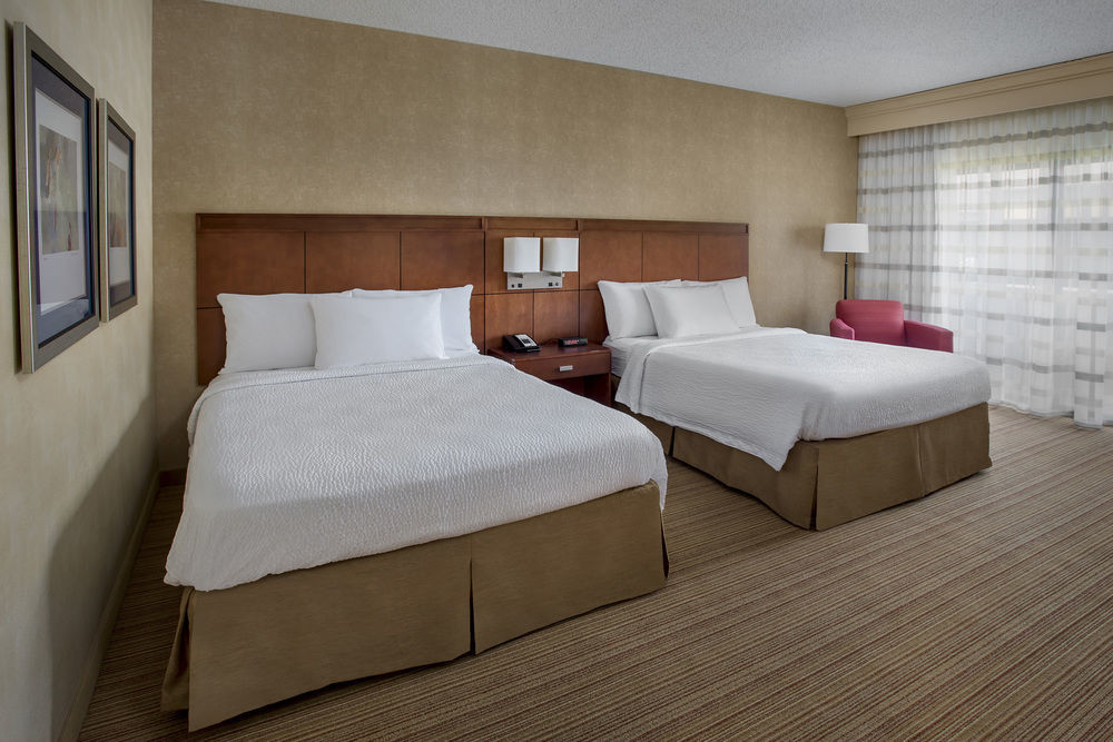 Hotel Courtyard Newark Liberty International Airport Esterno foto