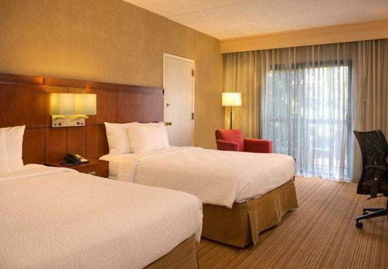 Hotel Courtyard Newark Liberty International Airport Esterno foto