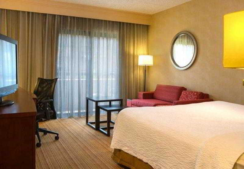 Hotel Courtyard Newark Liberty International Airport Esterno foto