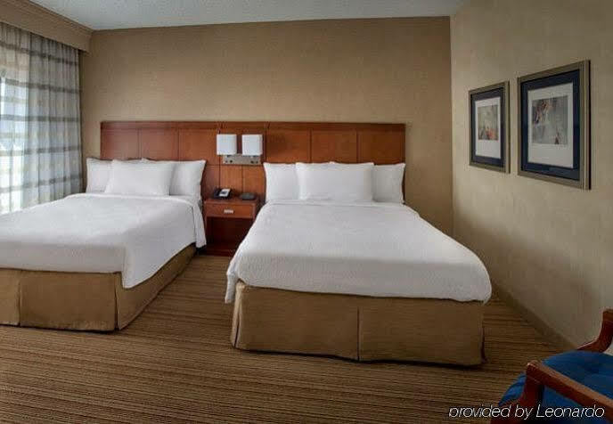 Hotel Courtyard Newark Liberty International Airport Esterno foto
